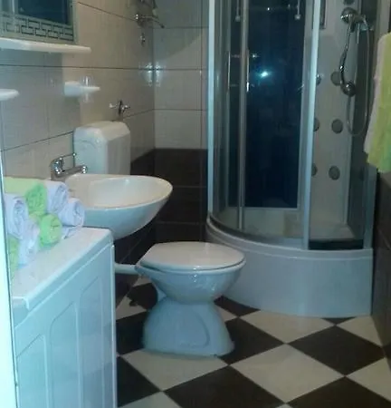 Nikolina Apartamento *