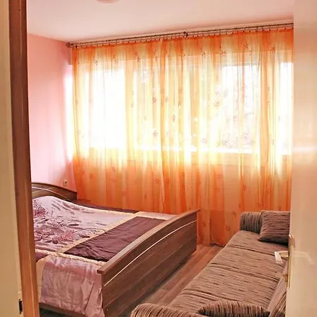 Nikolina Apartment