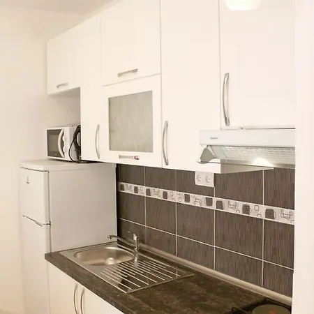 Apartment Nikolina *