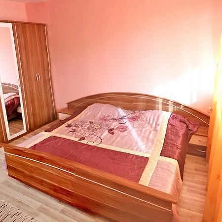 Nikolina Apartment Split